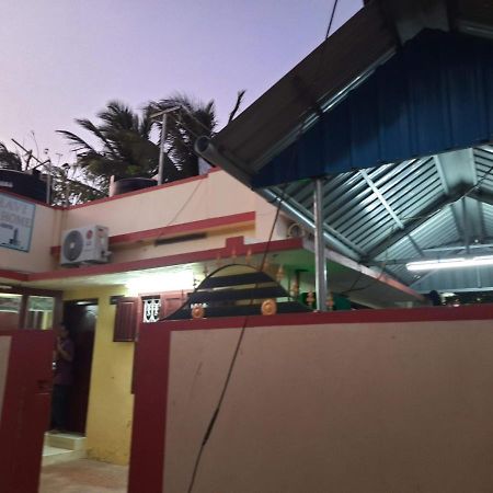 Raghavi Tourist Home كانياكومارى المظهر الخارجي الصورة