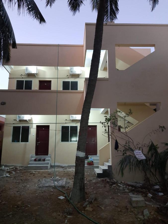 Raghavi Tourist Home كانياكومارى المظهر الخارجي الصورة