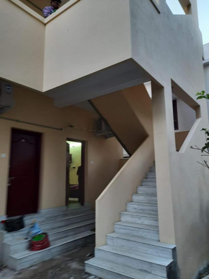 Raghavi Tourist Home كانياكومارى المظهر الخارجي الصورة