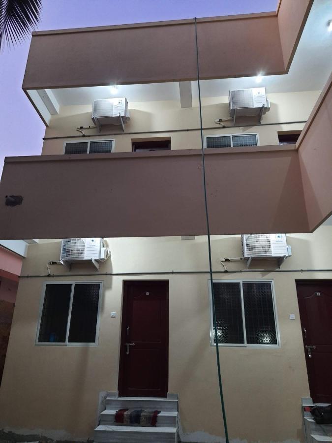 Raghavi Tourist Home كانياكومارى المظهر الخارجي الصورة