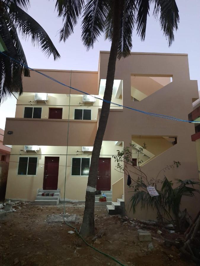 Raghavi Tourist Home كانياكومارى المظهر الخارجي الصورة
