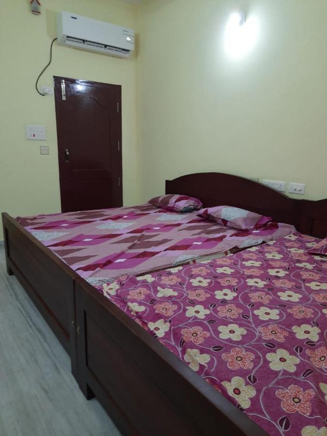 Raghavi Tourist Home كانياكومارى المظهر الخارجي الصورة